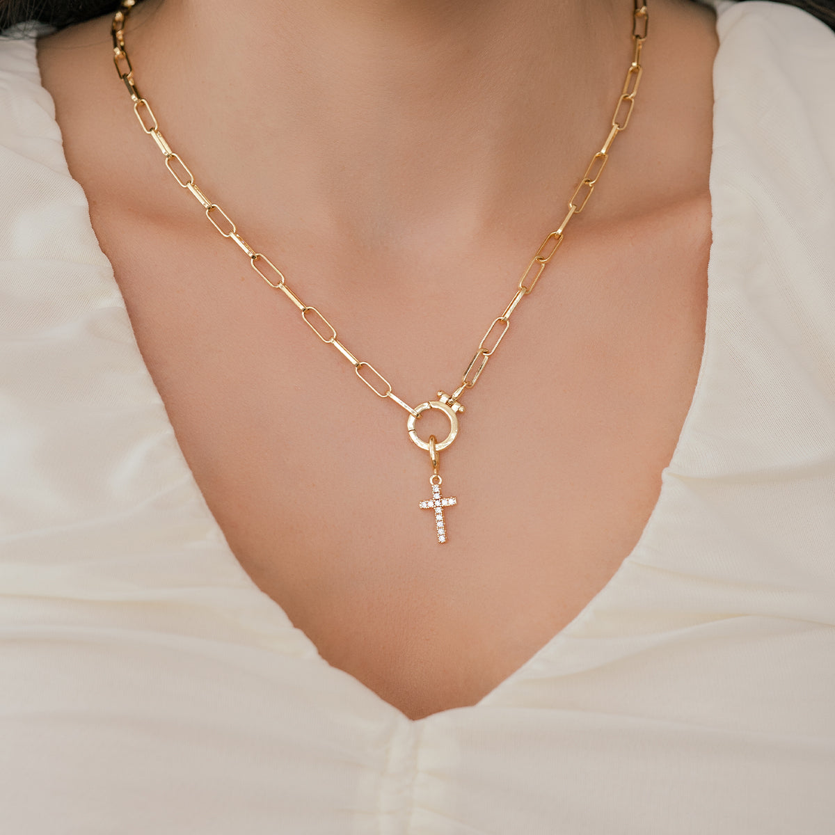 Kreuz-Charm mit Pavé