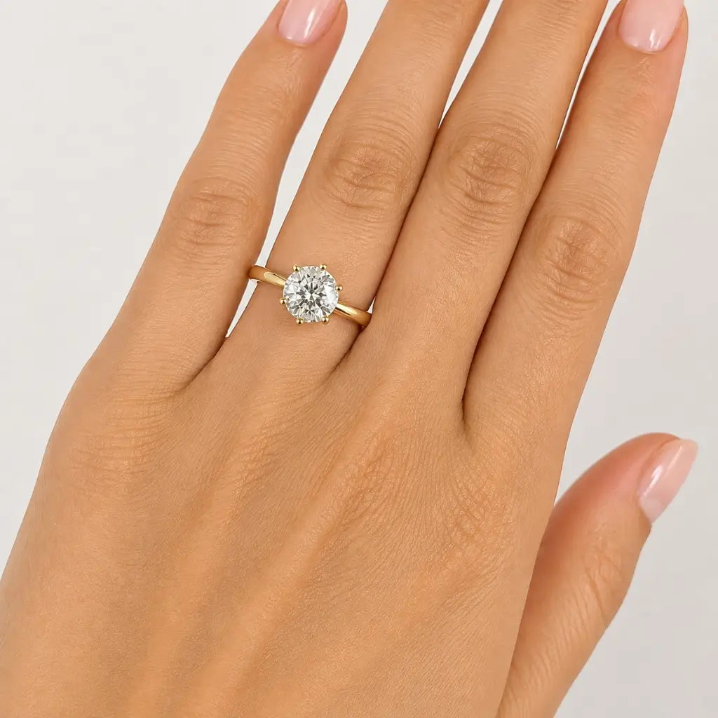 Luz 18k Gold Moissanite Engagement Ring in gold tone