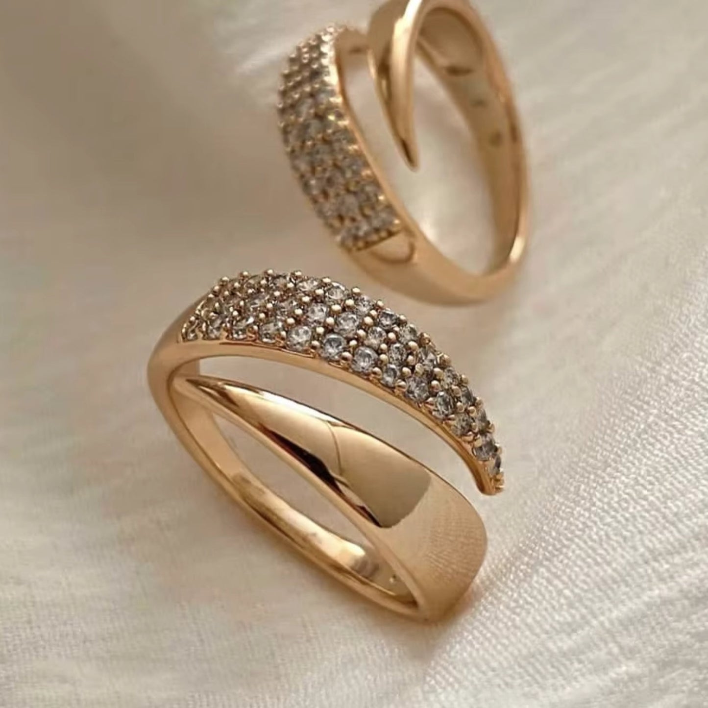 Duo Luxe Gold Ring in gold tone