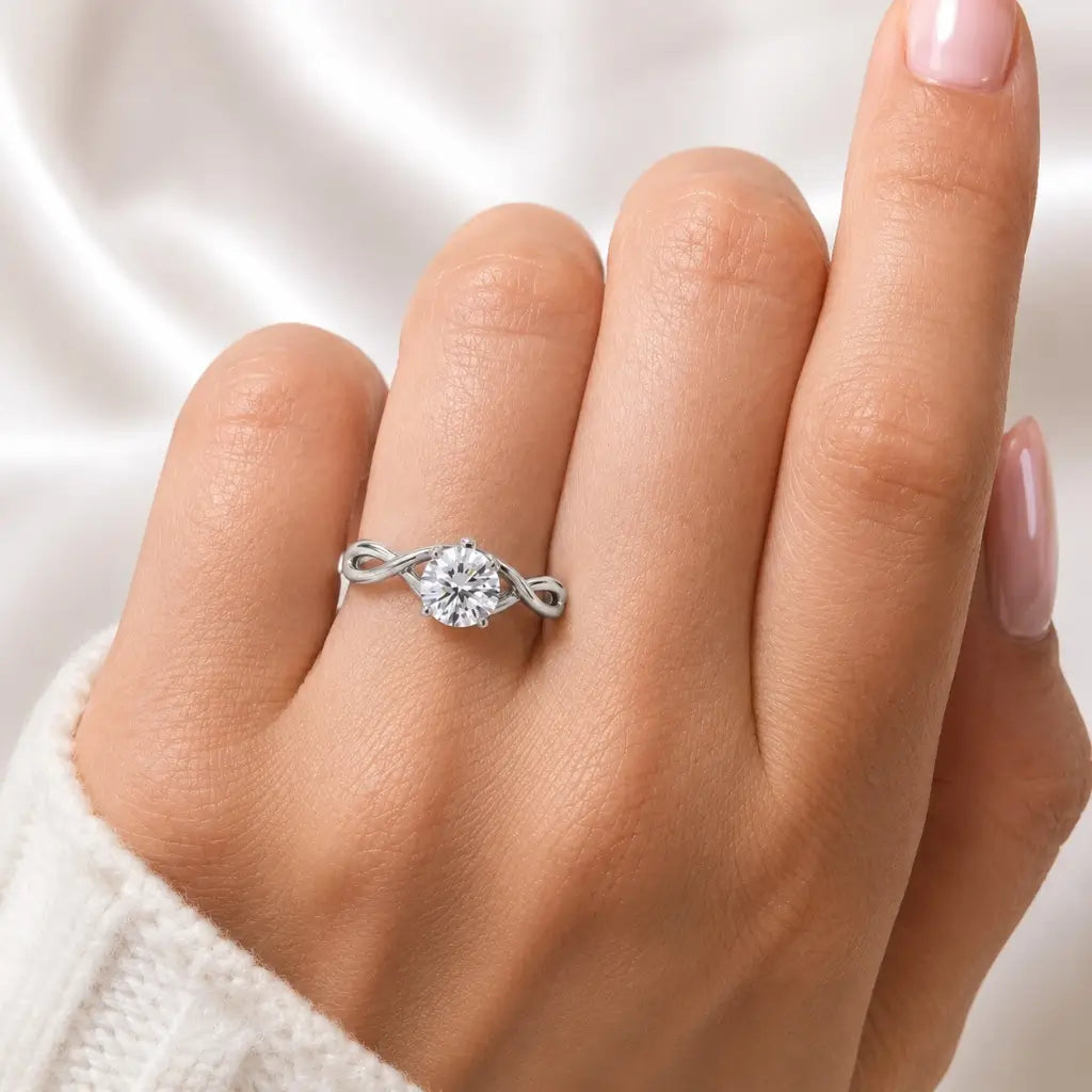 Enlace Braided 925 Silver Moissanite Promise Ring in 925 sterling silver