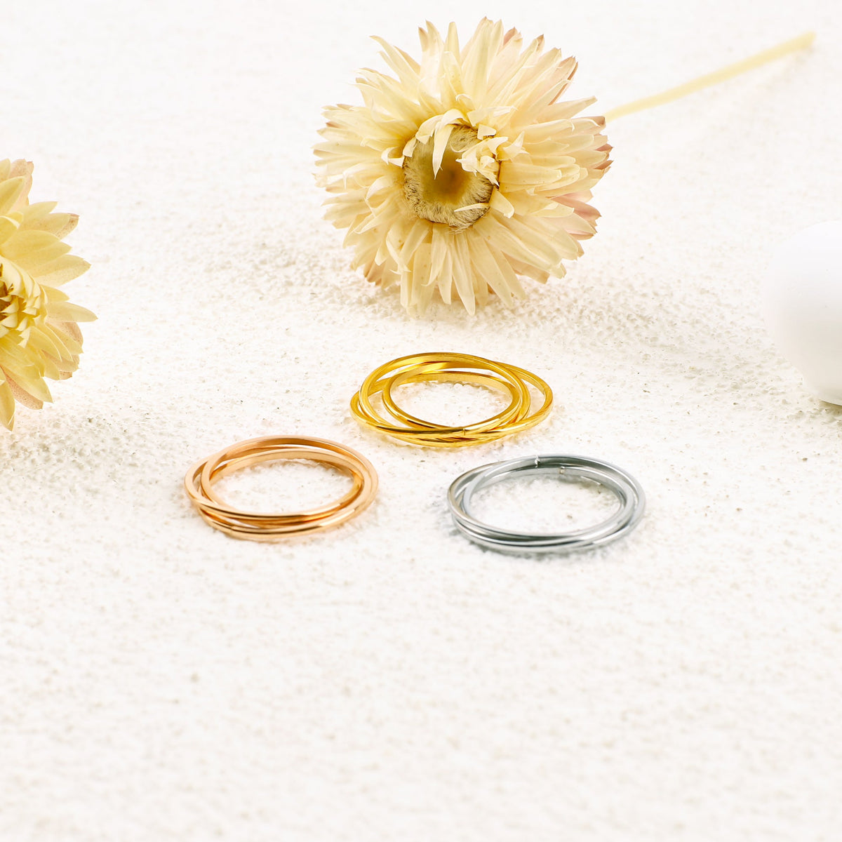 Zierlicher ineinandergreifender Fidget-Ring