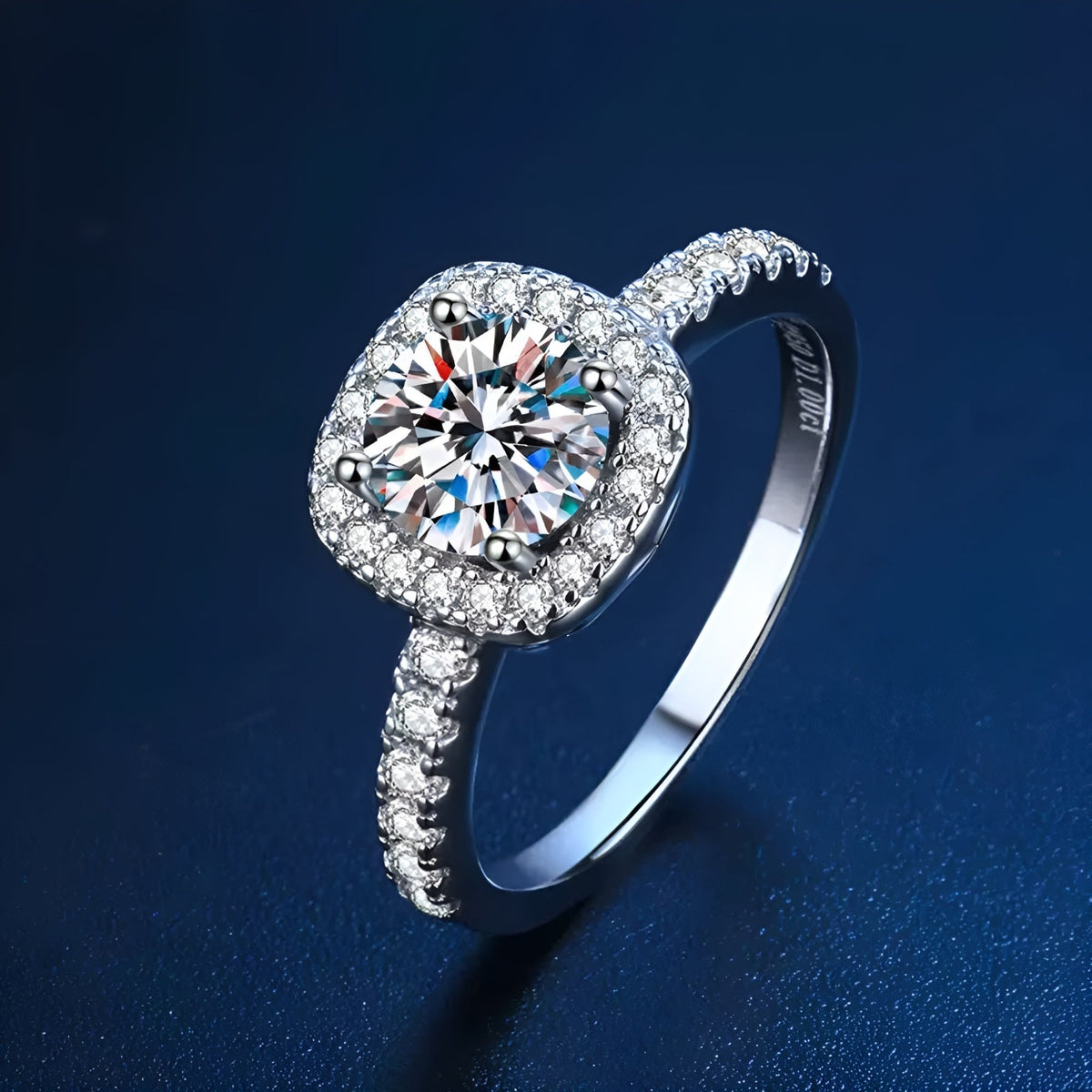 Brilliant Cubic Zirconia Silver Ring in 925 sterling silver