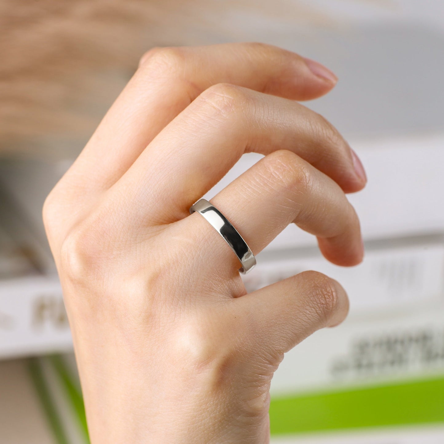 The Timeless Band Ring in 925 sterling silver