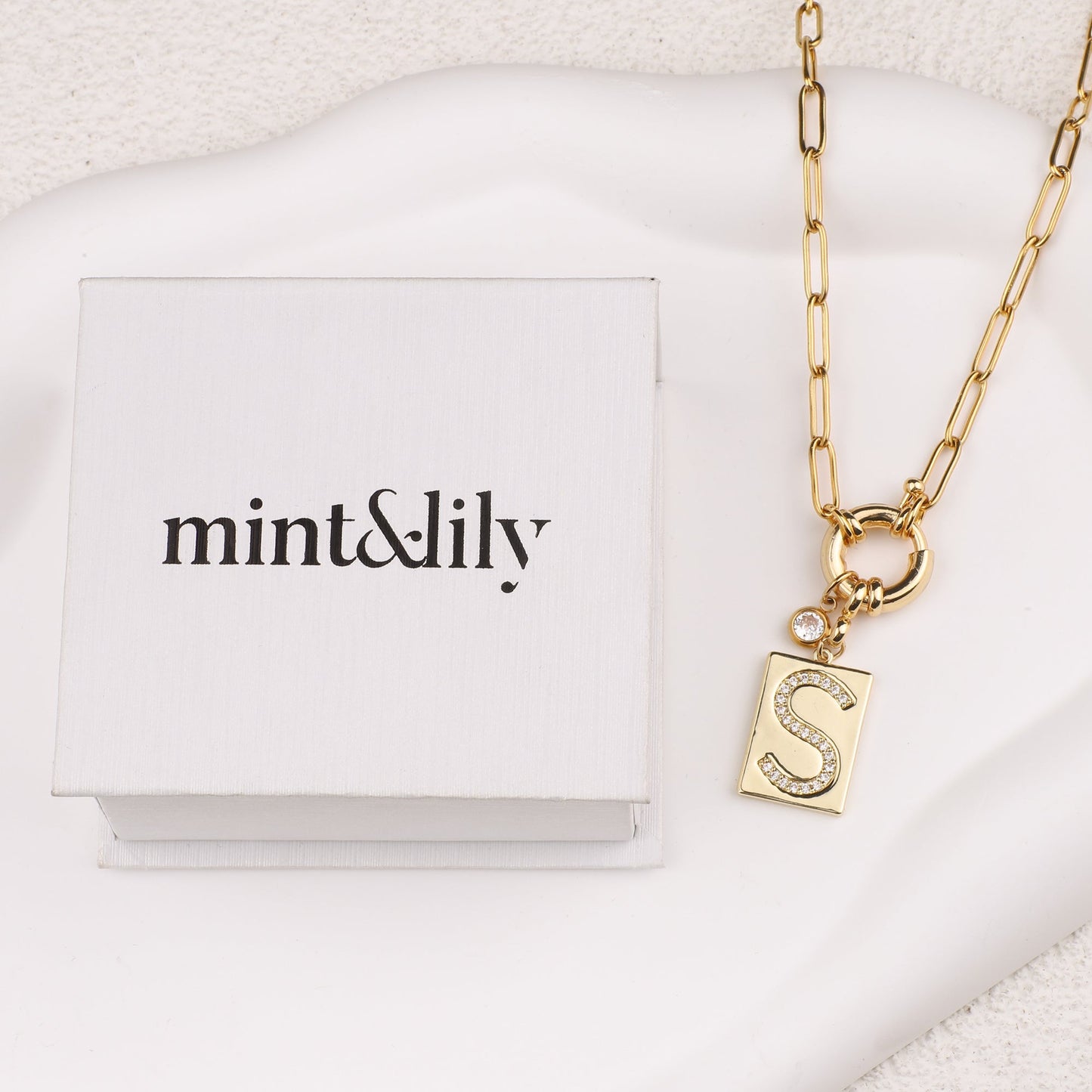 Collana Pendente Iniziale Pavé con Catena Paperclip