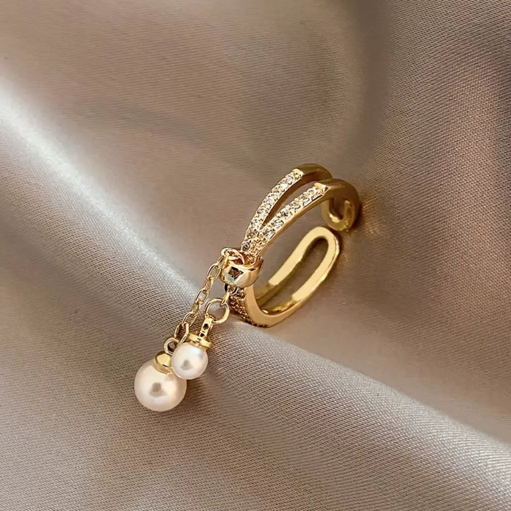 Fiducia Double Pearl Gold Ring in gold tone