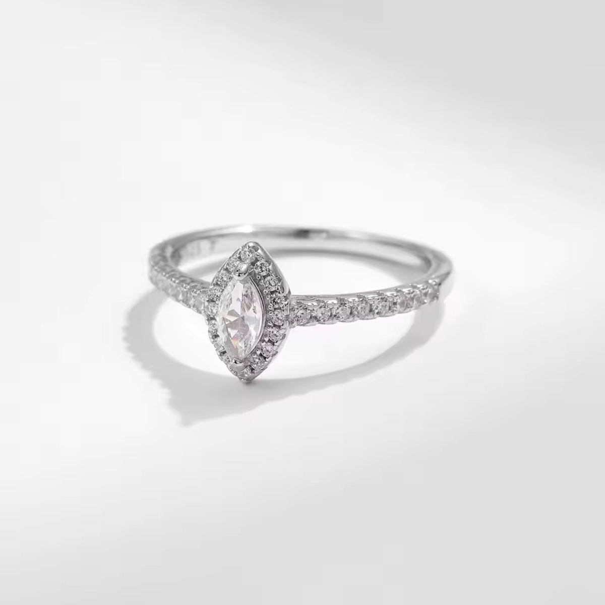 Fiore Sterling Silver Ring in 925 sterling silver