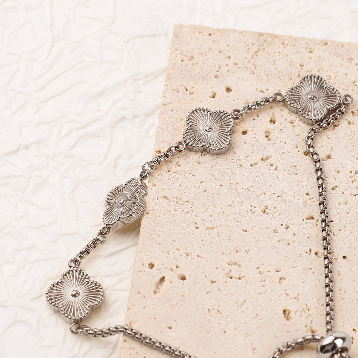 Clover Custom Name Bracelet in 925 sterling silver