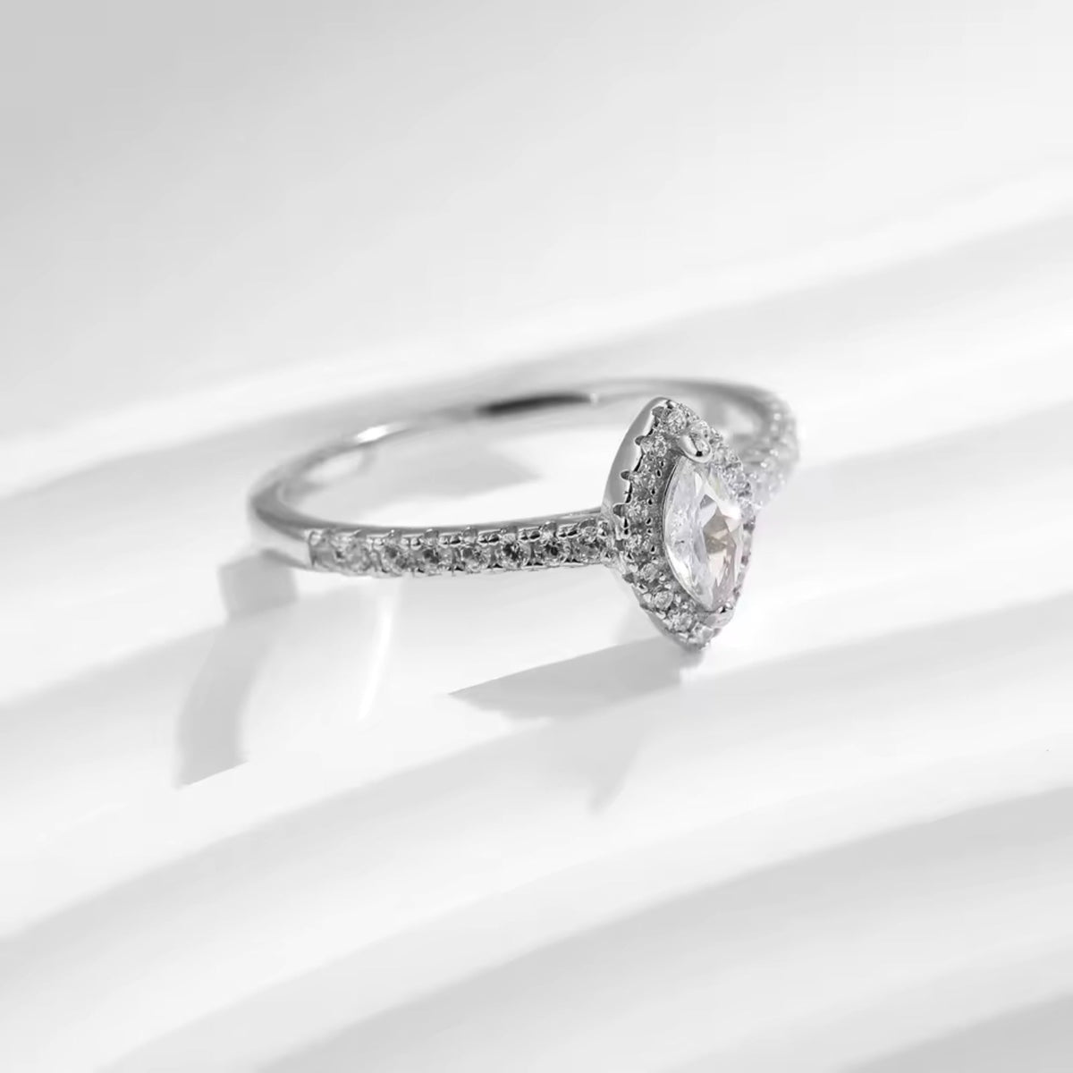 Fiore Sterling Silver Ring in 925 sterling silver