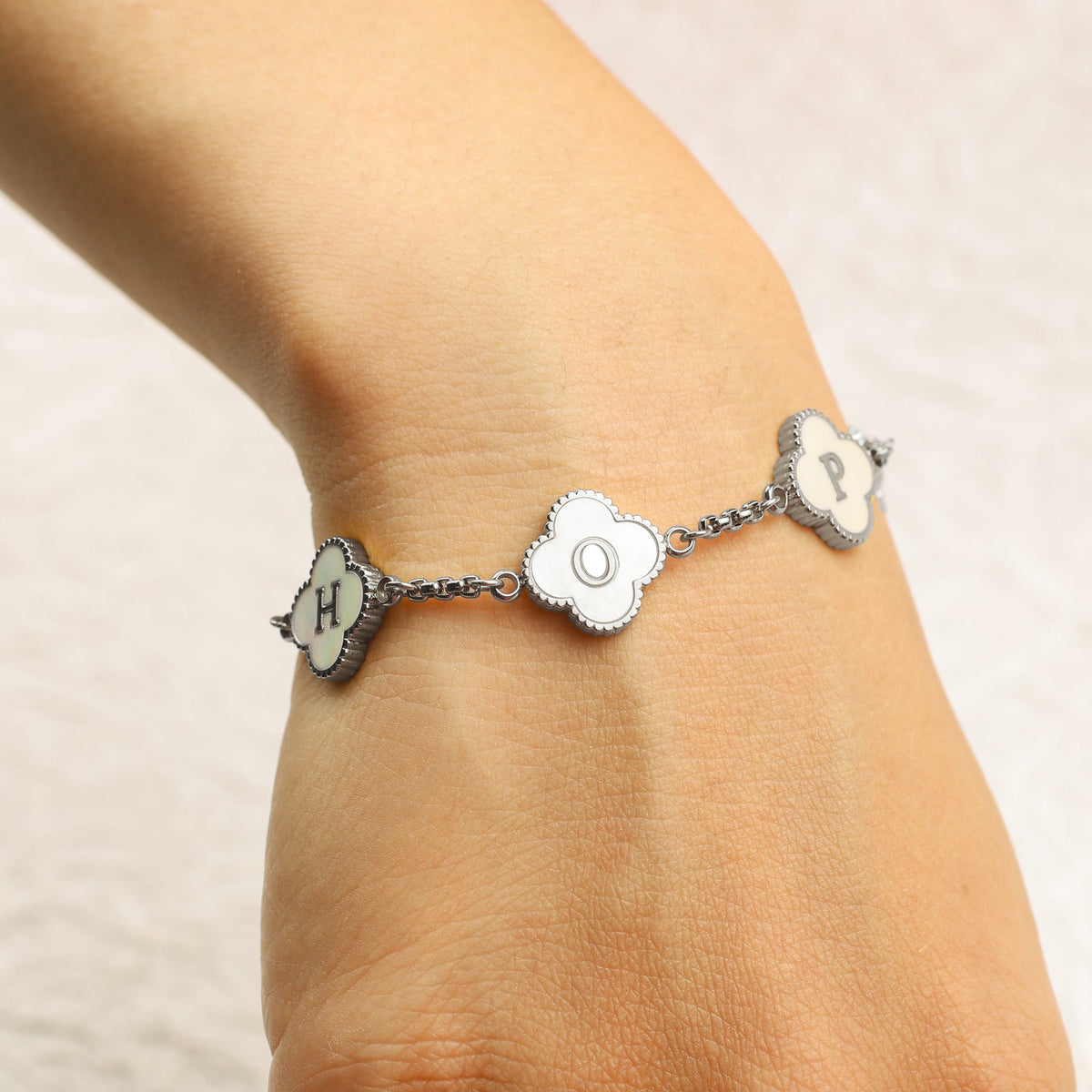 Clover Custom Name Bracelet in 925 sterling silver