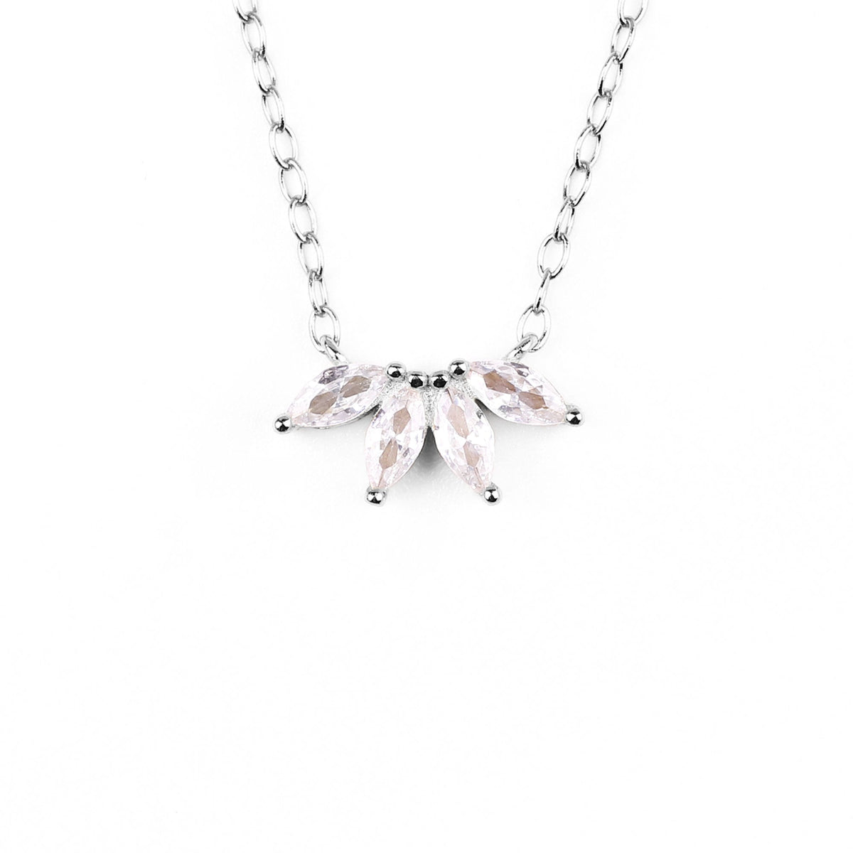 Collier mit Marquiseschliff-Diamanten