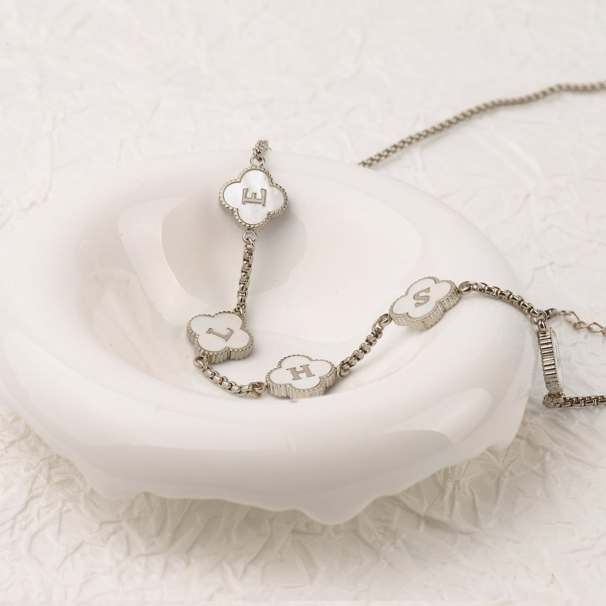 Clover Custom Name Necklace in 925 sterling silver