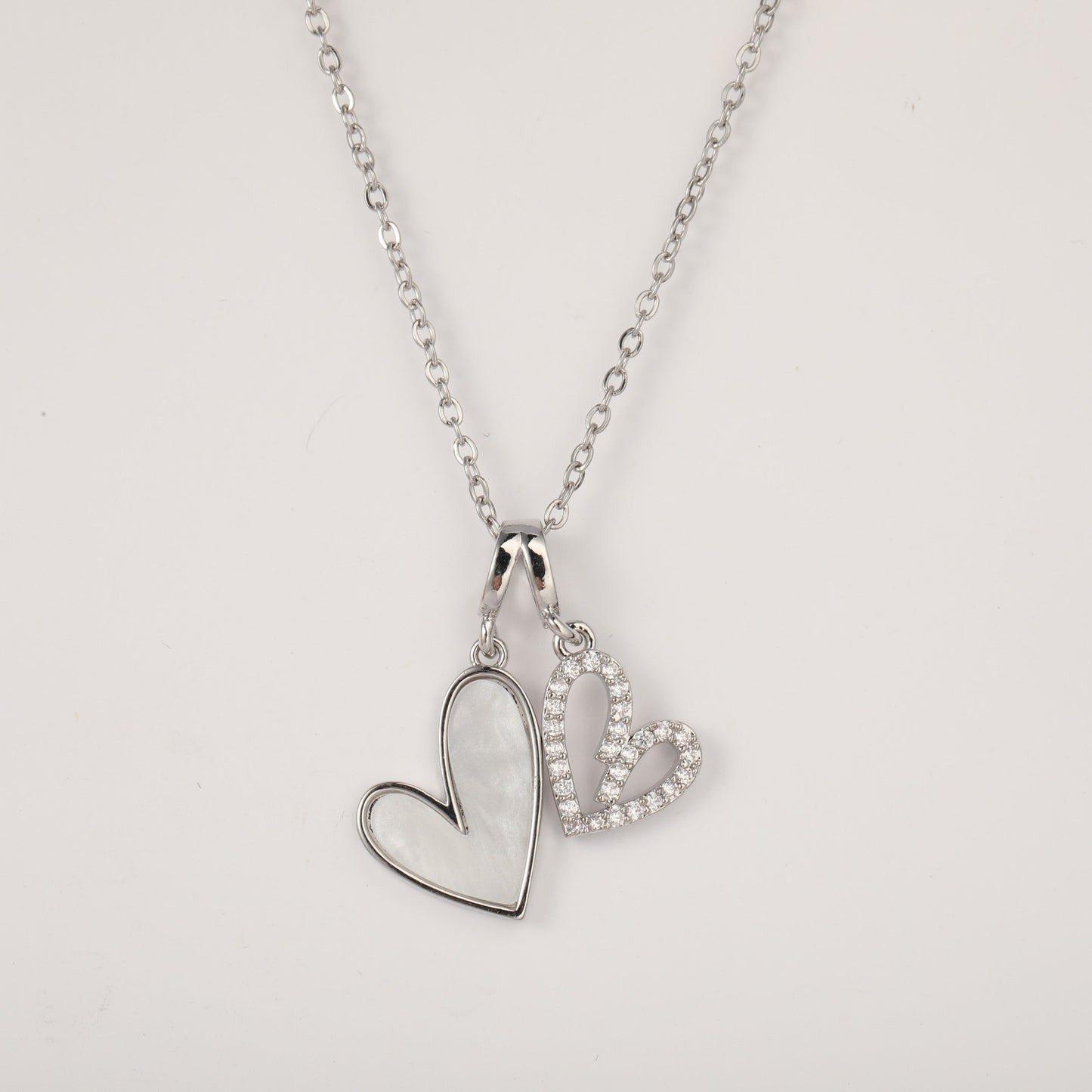 Collana Cuori in Madreperla e Pavé