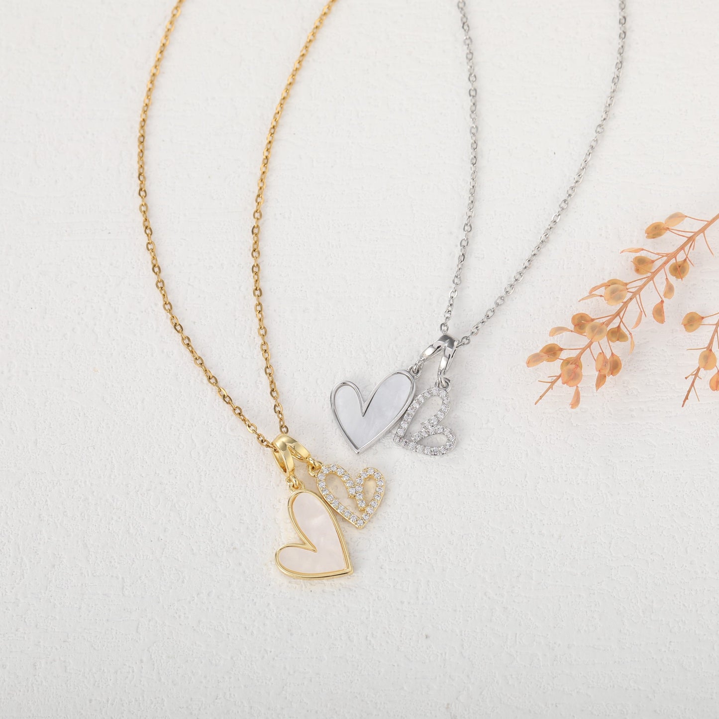 Collana Cuori in Madreperla e Pavé