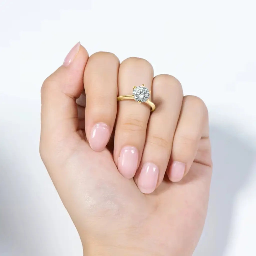 Luz 18k Gold Moissanite Engagement Ring in gold tone