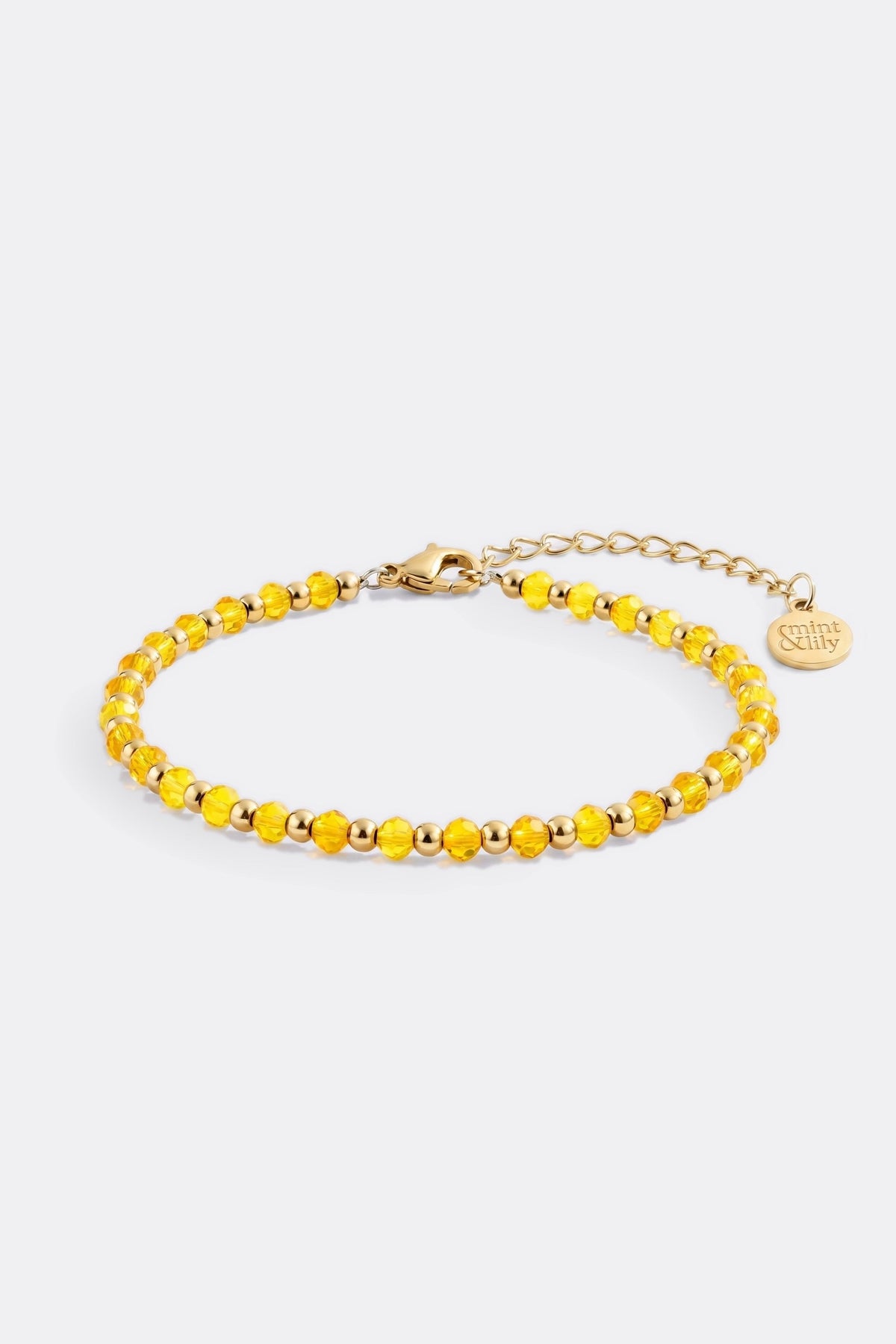 Geburtsstein- und Goldperlenarmband