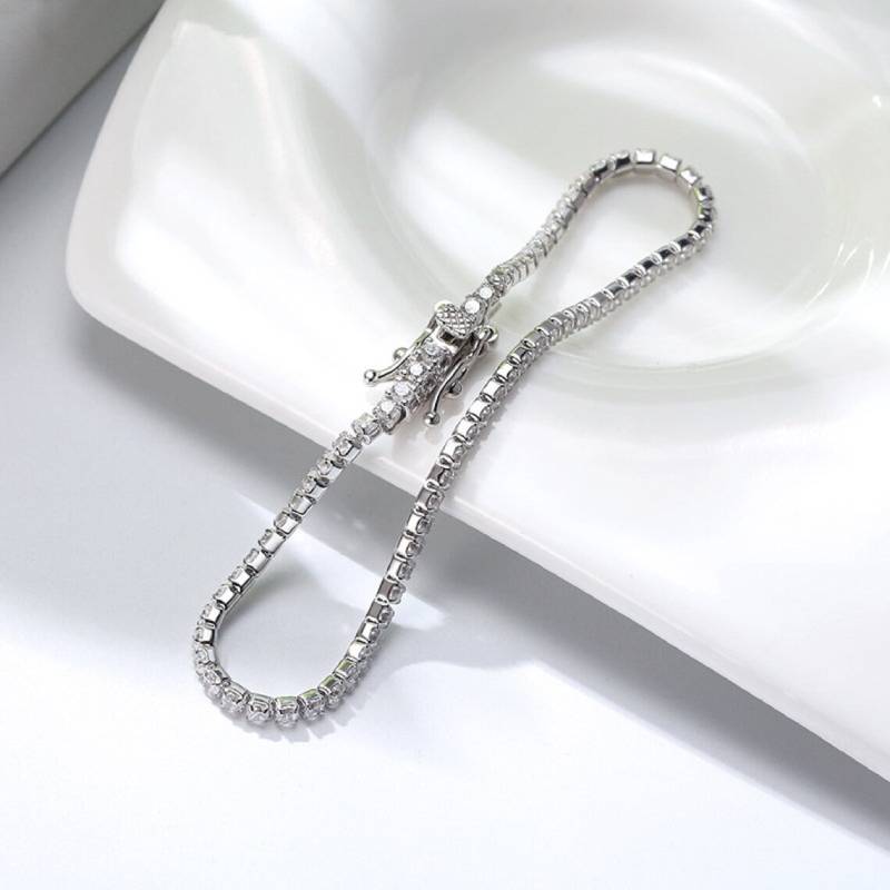 Classic Tennis Bracelet in 925 sterling silver