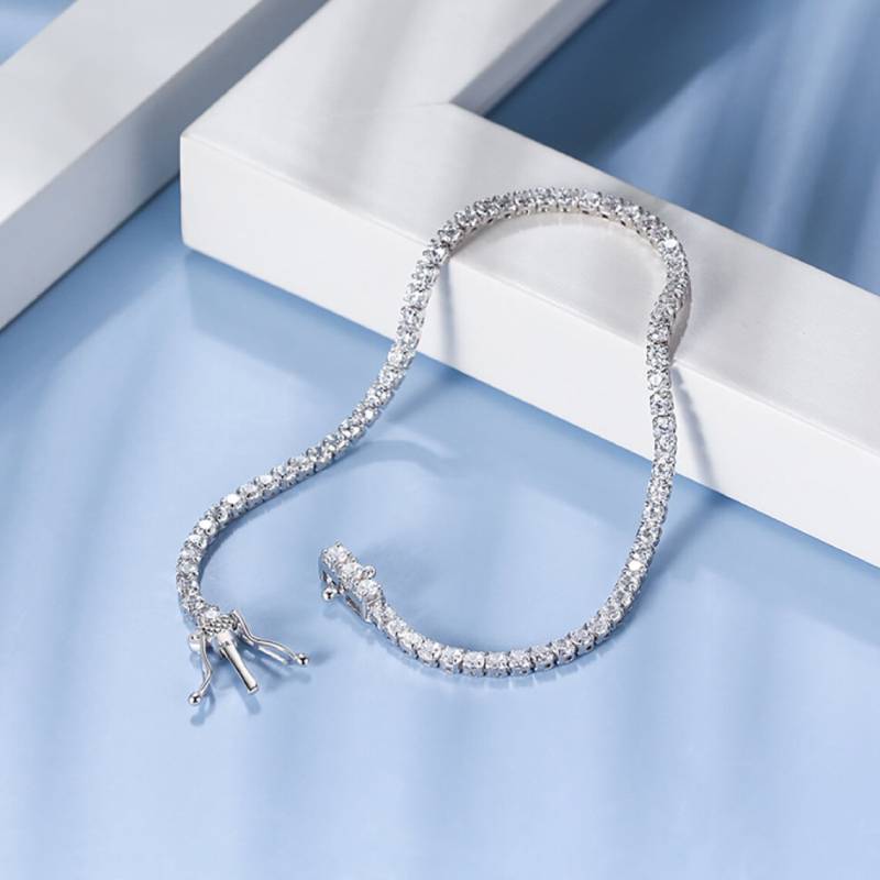 Classic Tennis Bracelet in 925 sterling silver