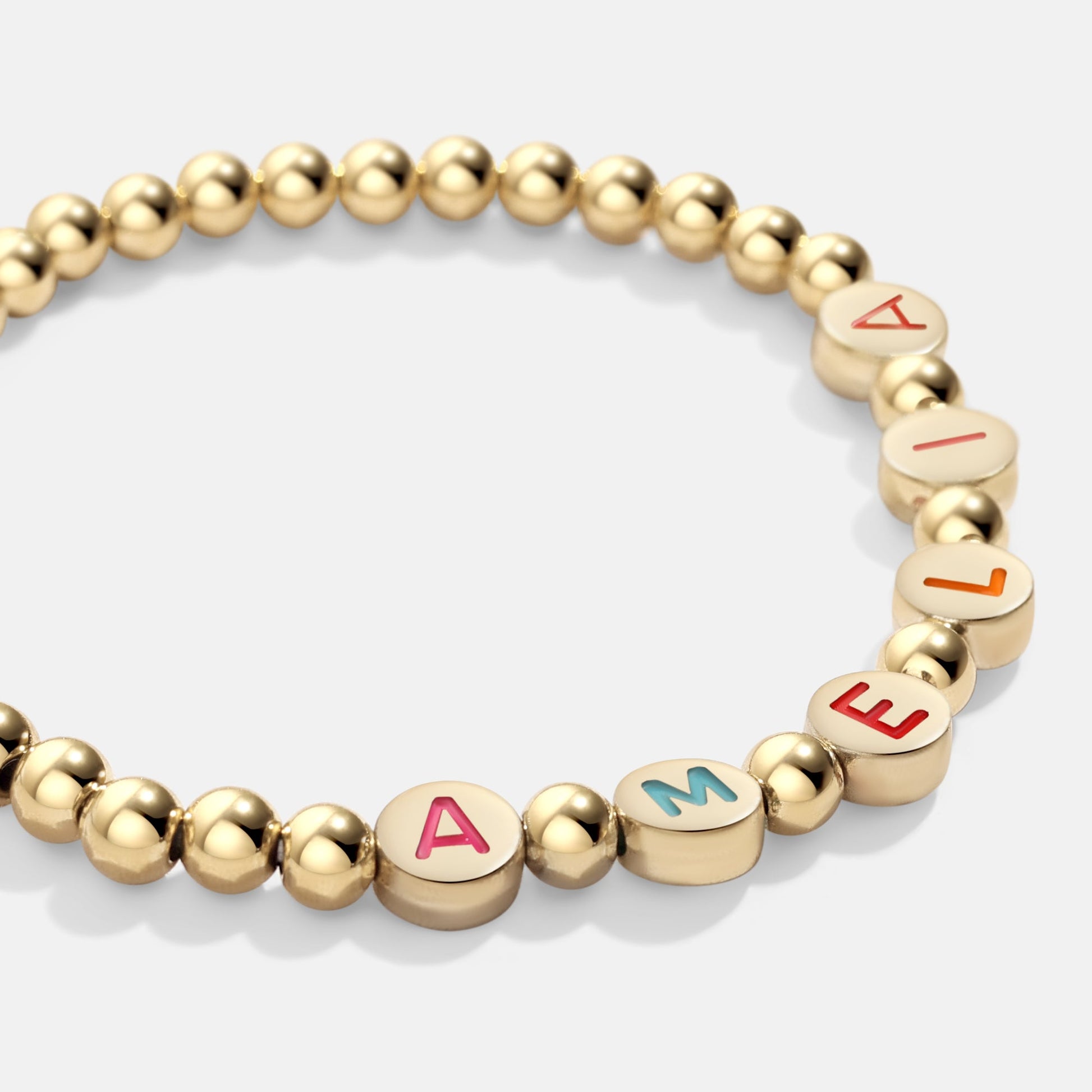 Personalisierbares Regenbogen-Buchstaben-Goldplättchen-Perlenarmband