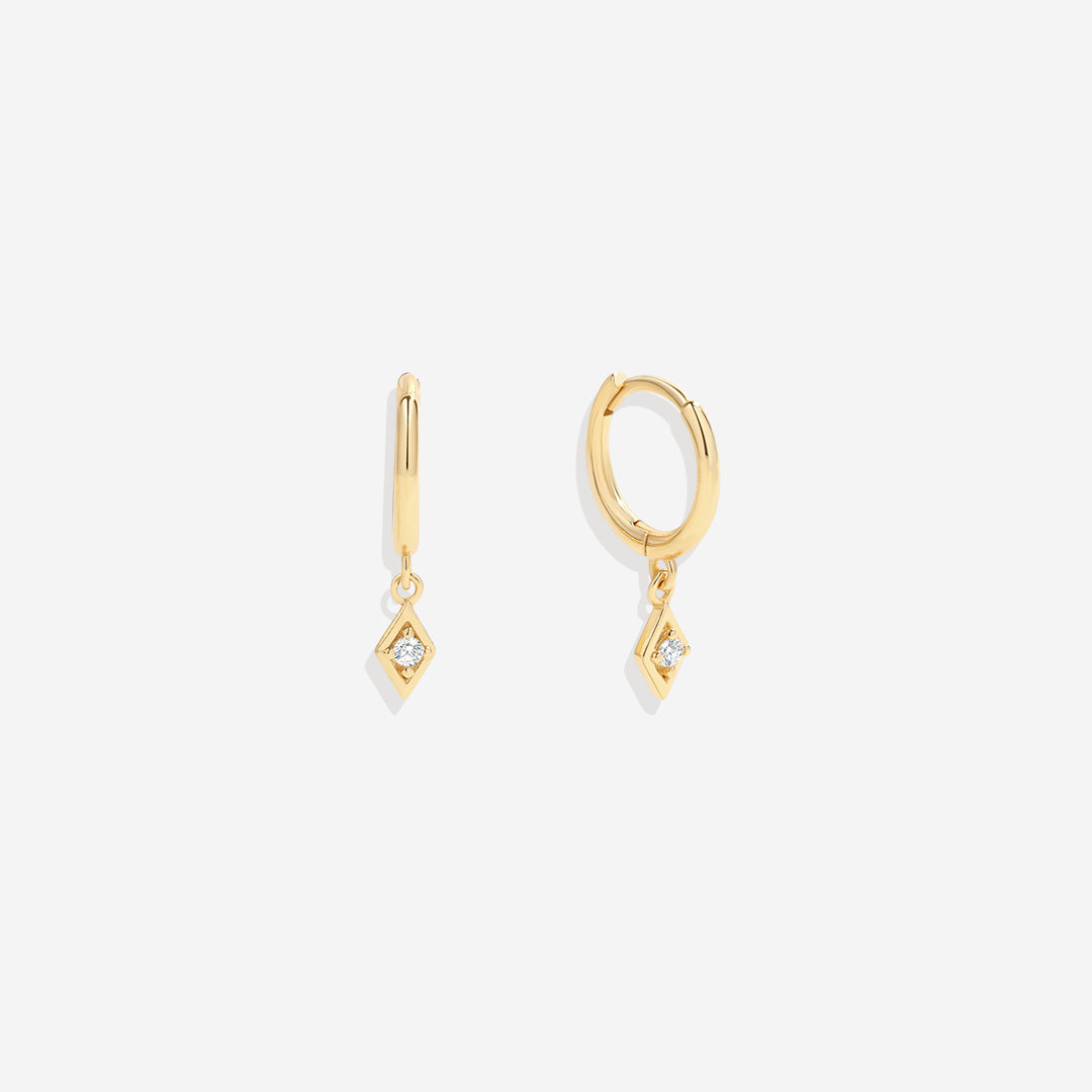 Zierliche Diamant-Charm-Ohrringe