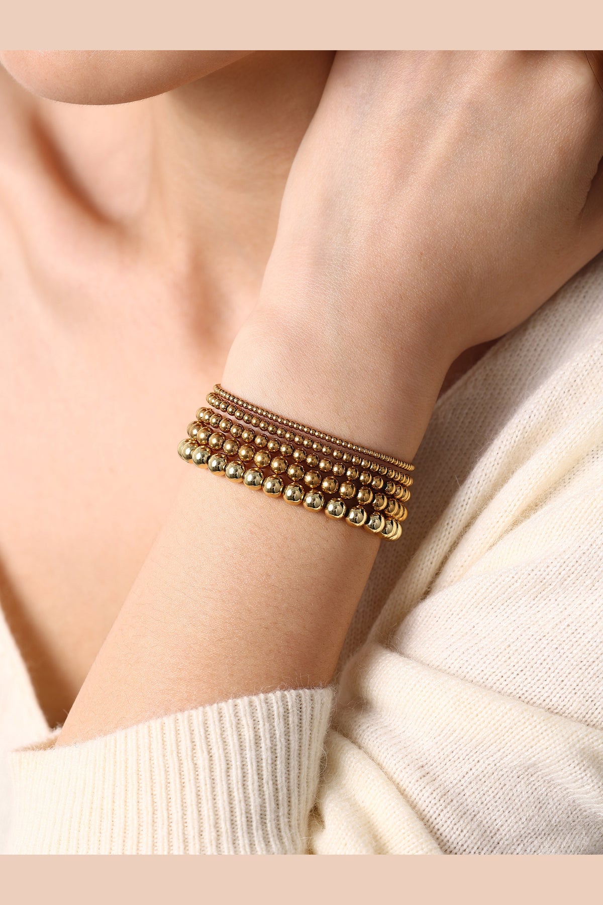 Dainty Gold Beaded Bracelet