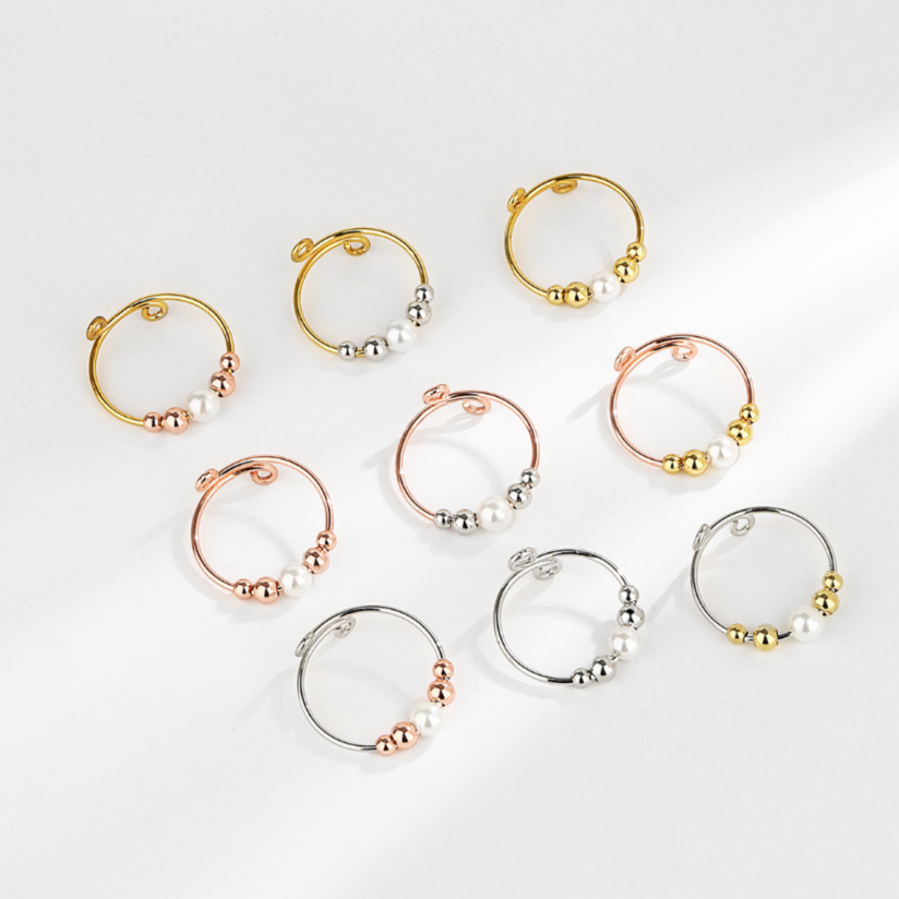 Zierlicher verstellbarer Opal-Fidget-Ring
