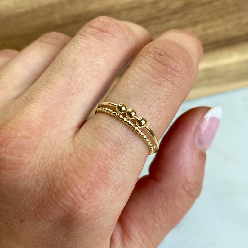 Zierlicher stapelbarer Perlen-Fidget-Ring-Set
