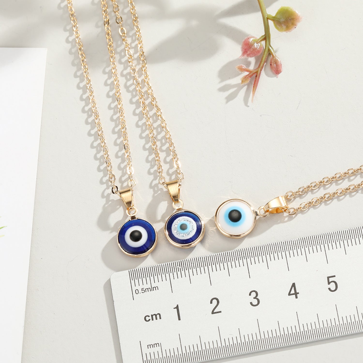 Zierliche Boho Evil Eye Charm Halskette