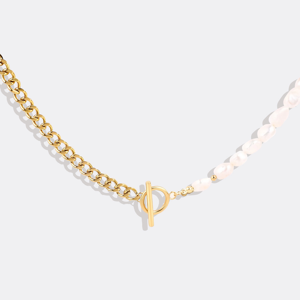 Perlenkette mit teils Kette