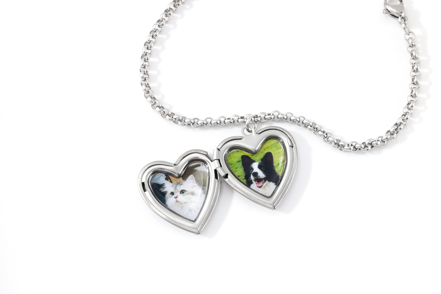 Heart Photo Locket Bracelet with Engraving in 925 sterling silver, flat lay detail
