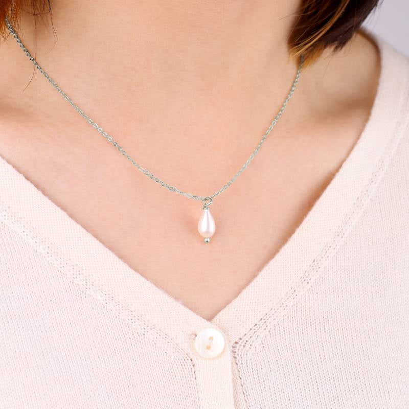 Dainty Pearl Drop Necklace in 925 sterling silver