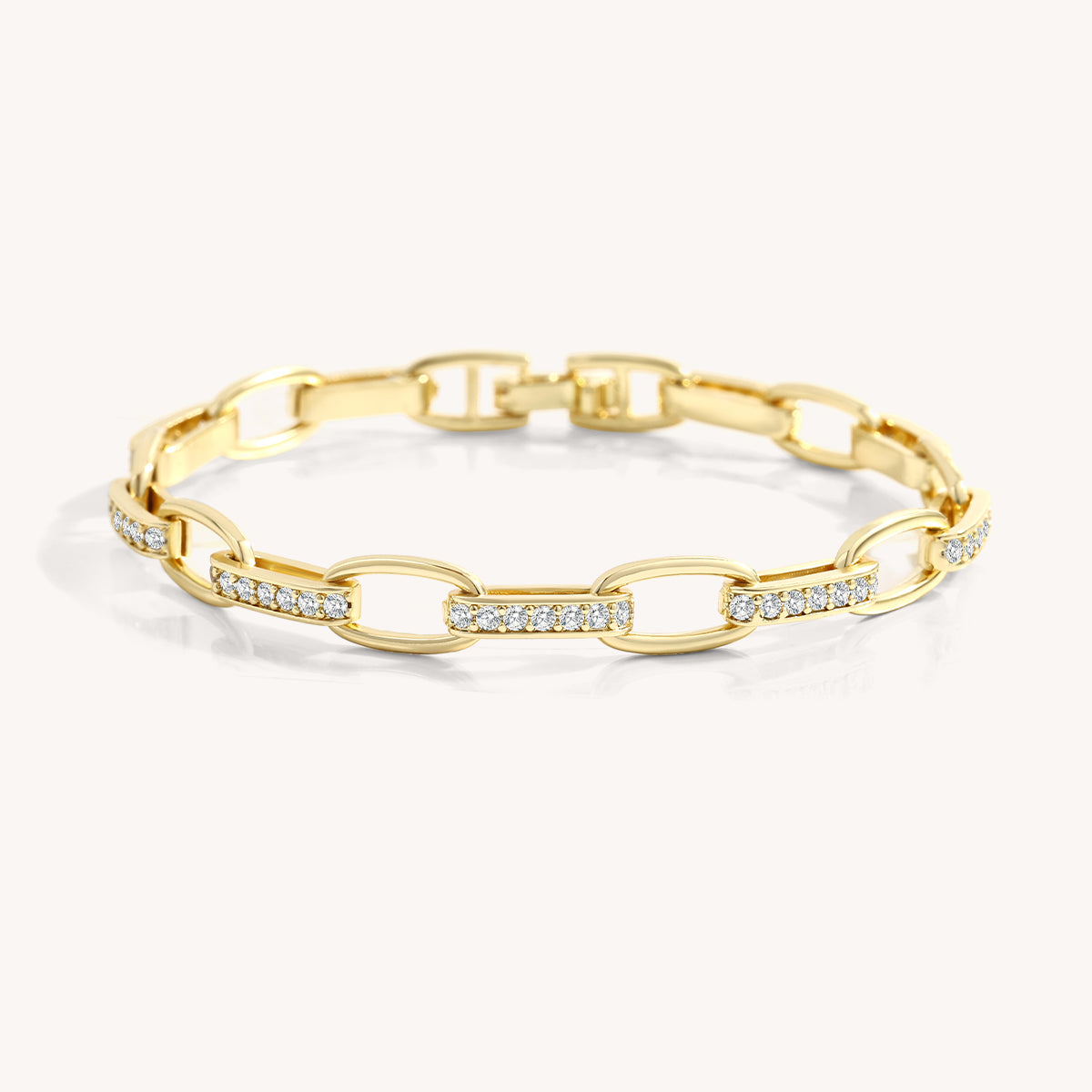 Armband mit ineinandergreifenden Diamant-Büroklammern