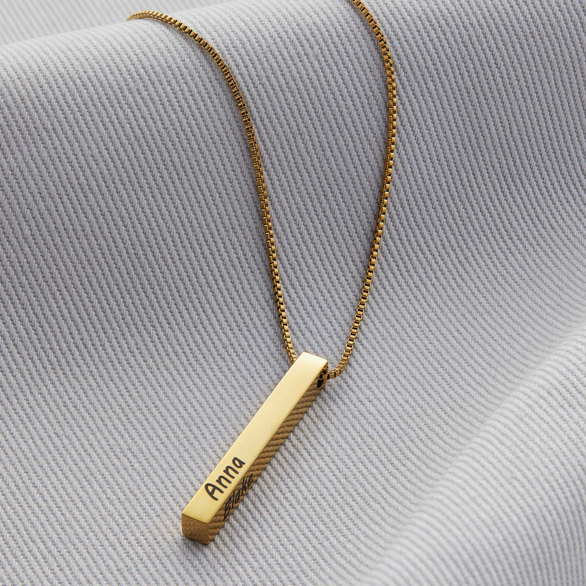 Muse Pillar Bar Necklace in gold tone