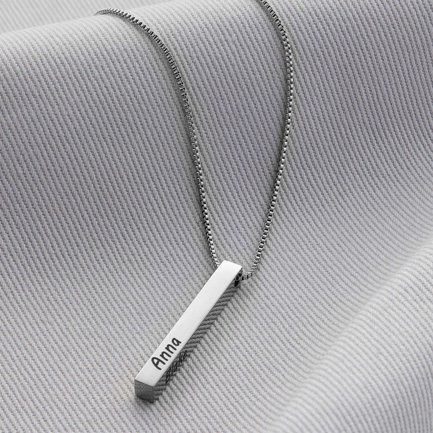 Muse Pillar Bar Necklace in 925 sterling silver