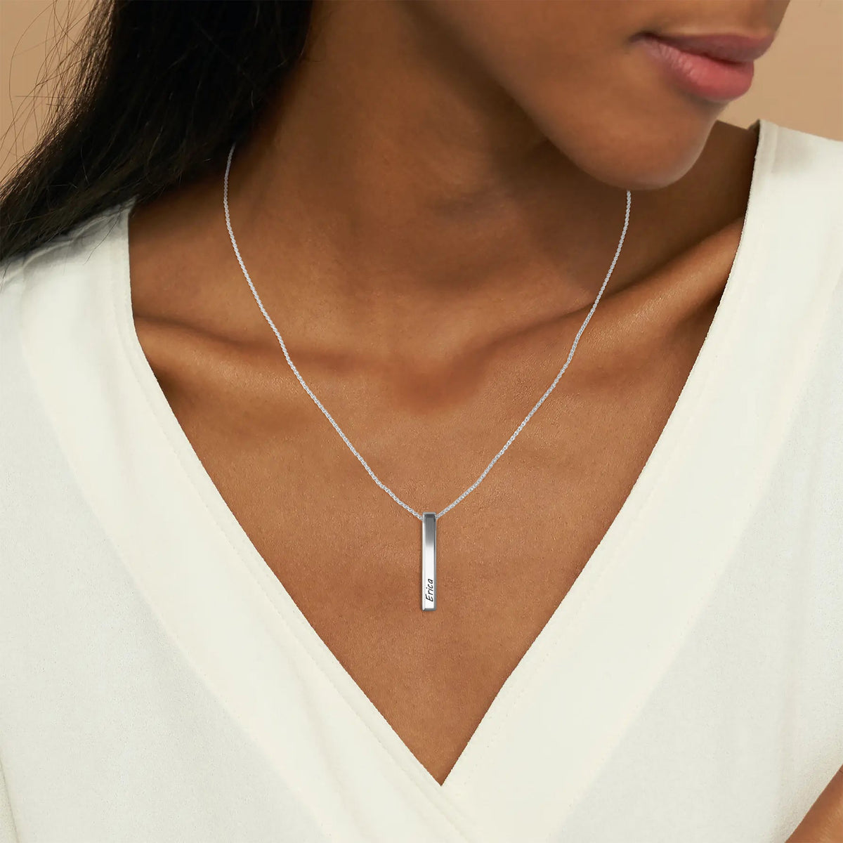 Muse Pillar Bar Necklace in 925 sterling silver