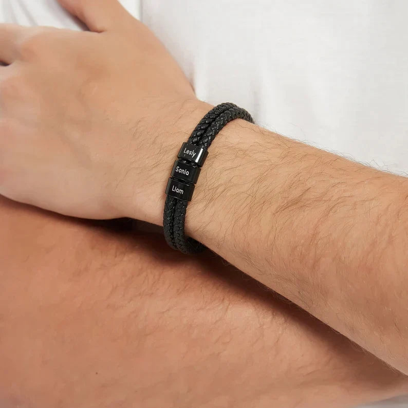 Minimalistische personalisierbare Perlenarmbänder mit Namen