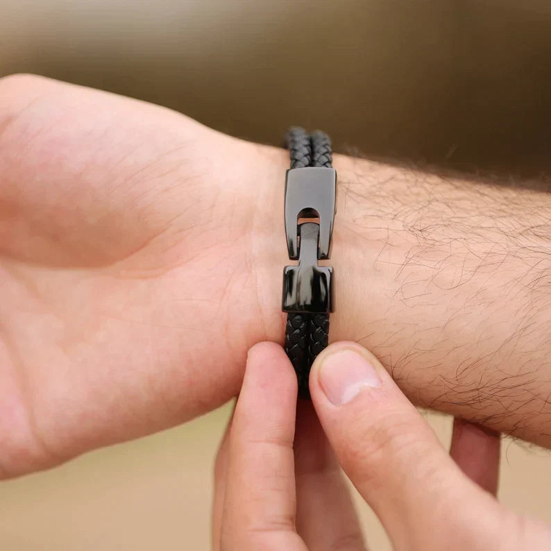Minimalistische personalisierbare Perlenarmbänder mit Namen