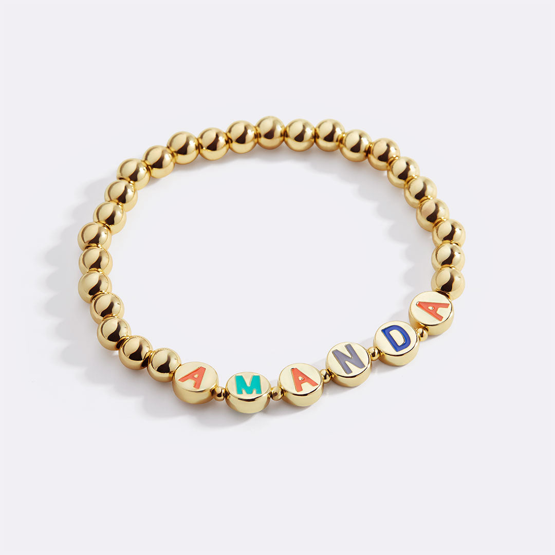 Personalisierbares Regenbogen-Buchstaben-Goldplättchen-Perlenarmband