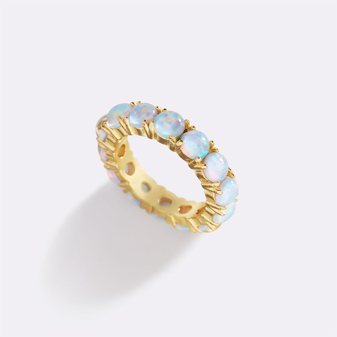 Blauer Opal Ewigkeitsring