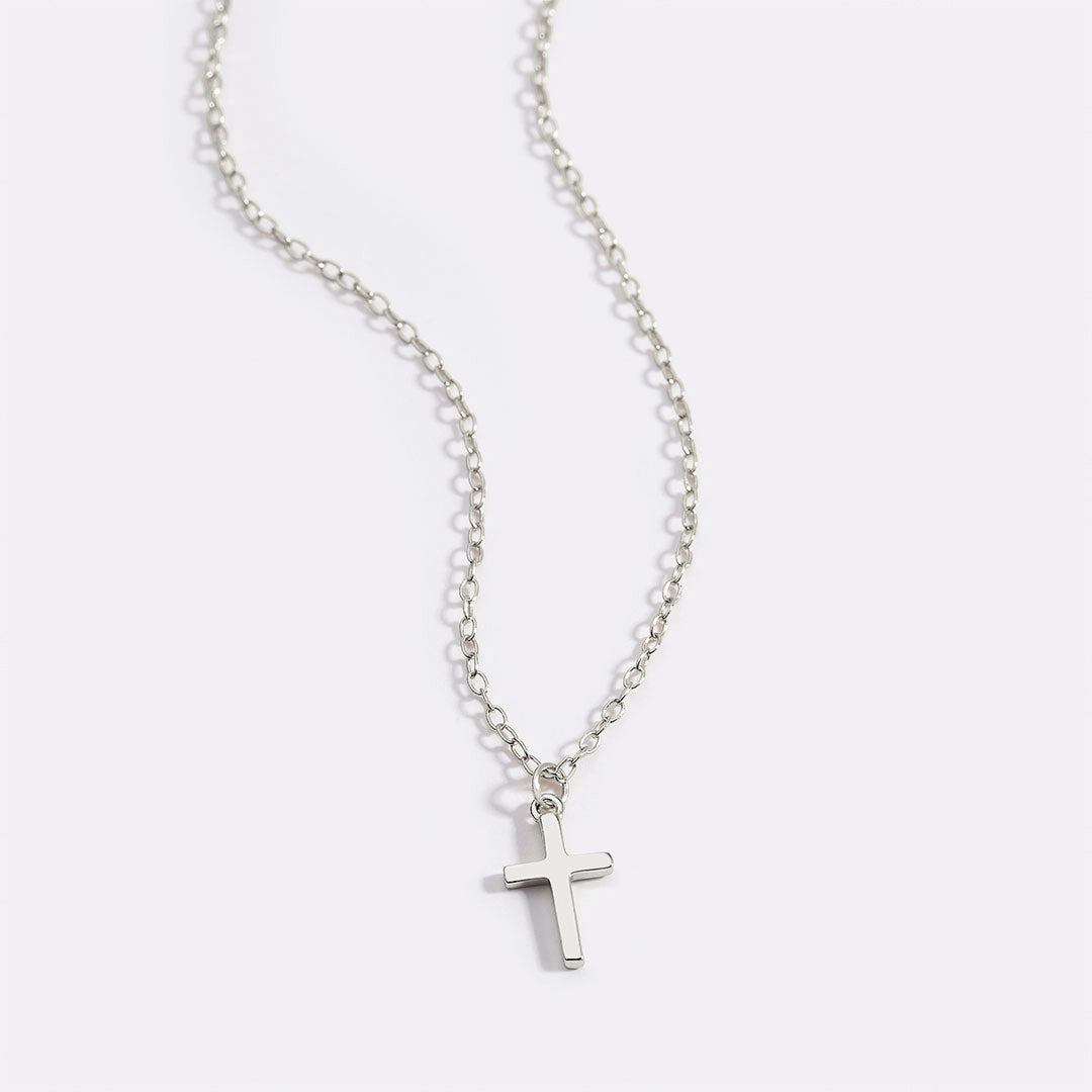 Classic Cross Necklace in 925 sterling silver
