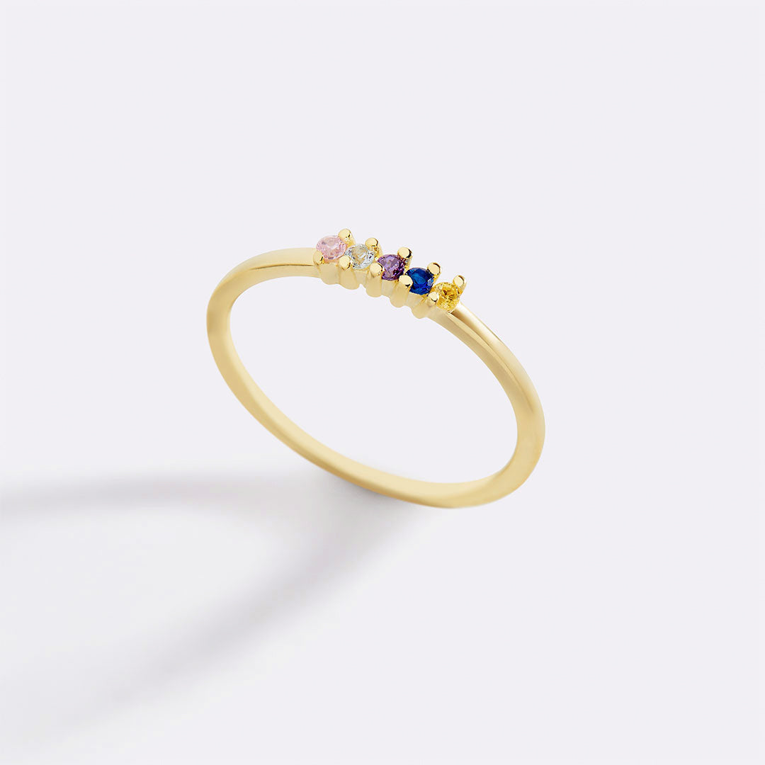 Personalisierter zierlicher Geburtssteinring