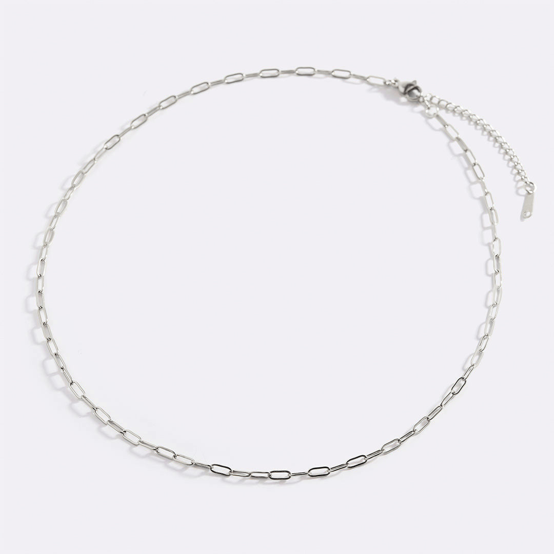Thin Paperclip Necklace in 925 sterling silver