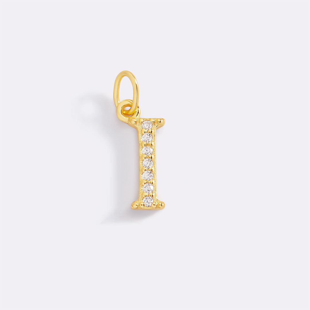 Zierlicher Pavé-Initialen-Anhänger