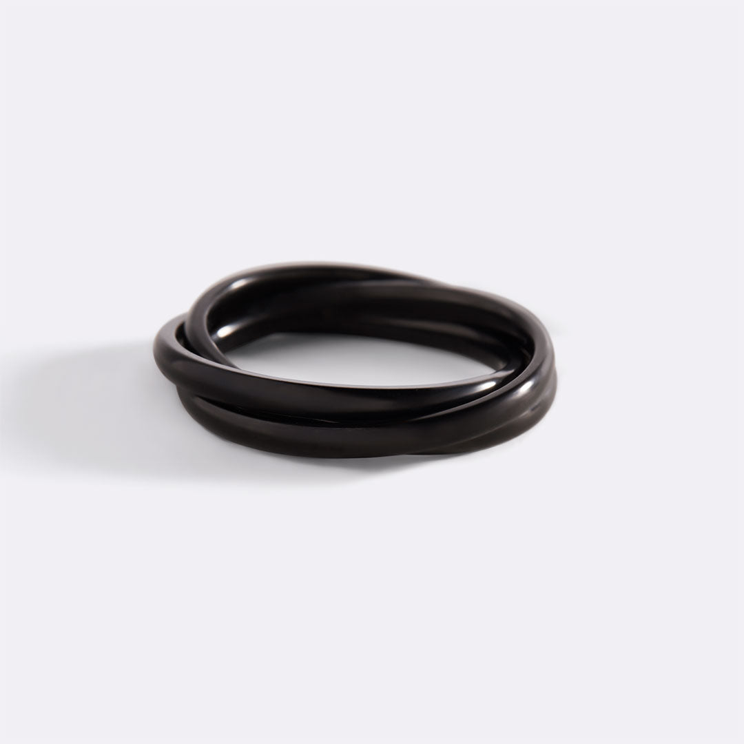 Zierlicher ineinandergreifender Fidget-Ring