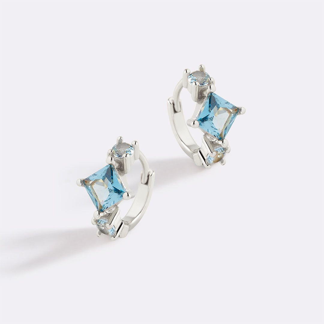 Aquamarine Huggie Hoops in 925 sterling silver
