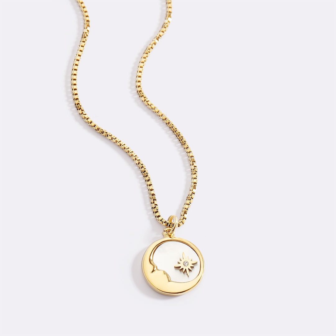 Collana con Ciondolo Luna in Madreperla