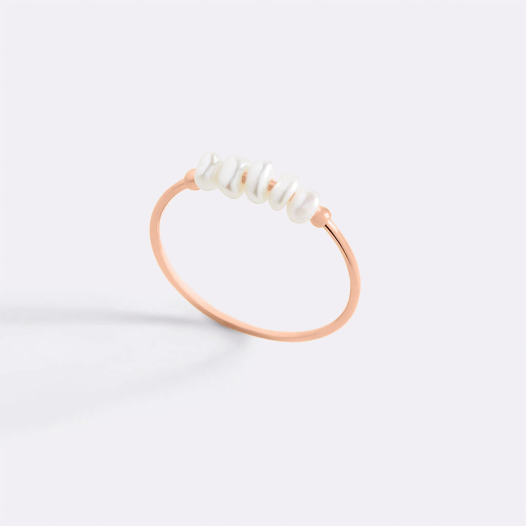 Mini Pearl Ring in rose gold tone