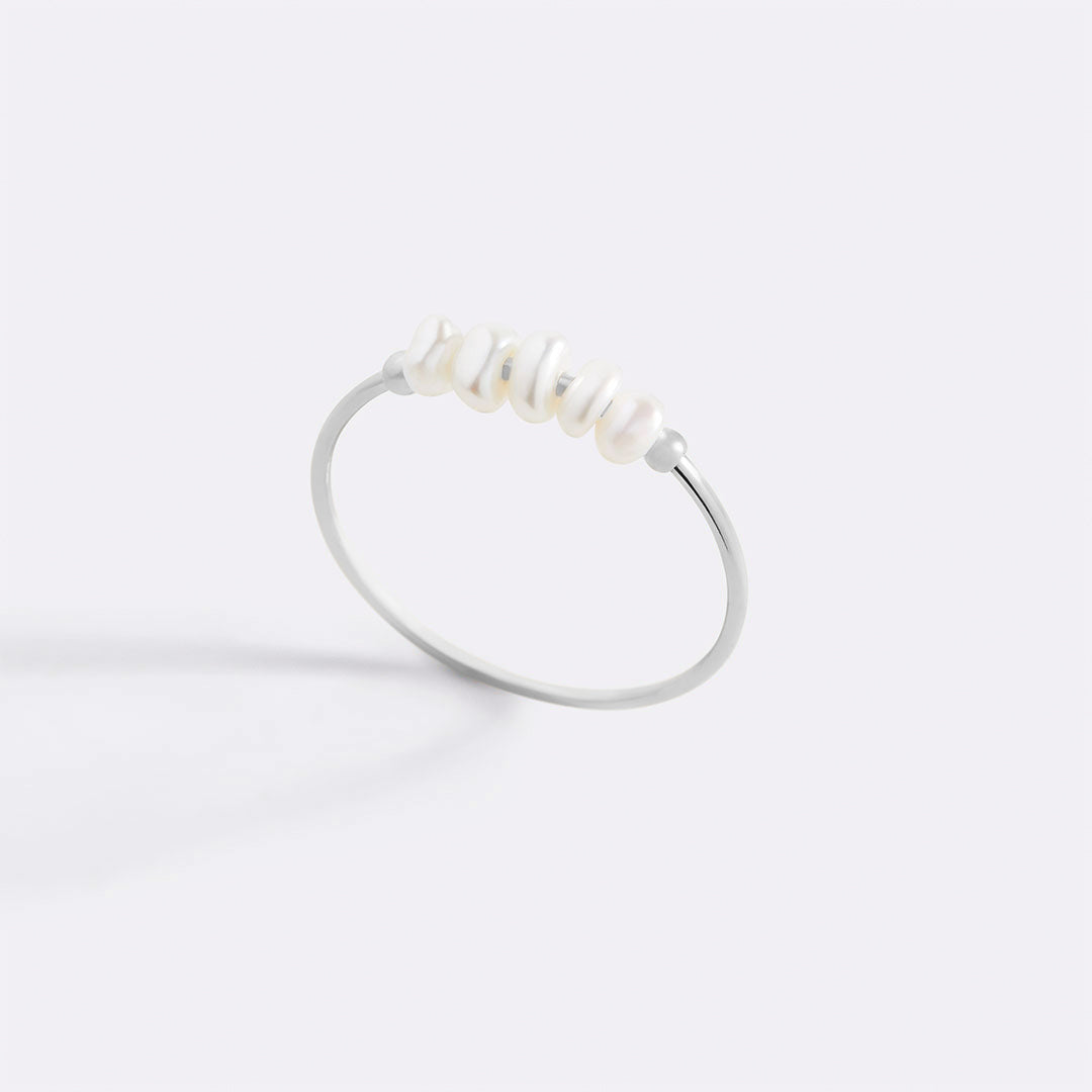 Mini Pearl Ring in 925 sterling silver