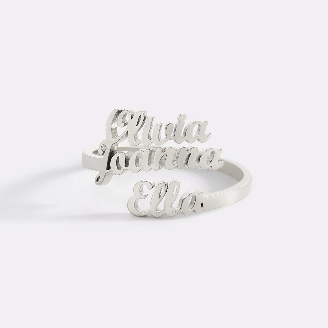 Anello con tre nomi