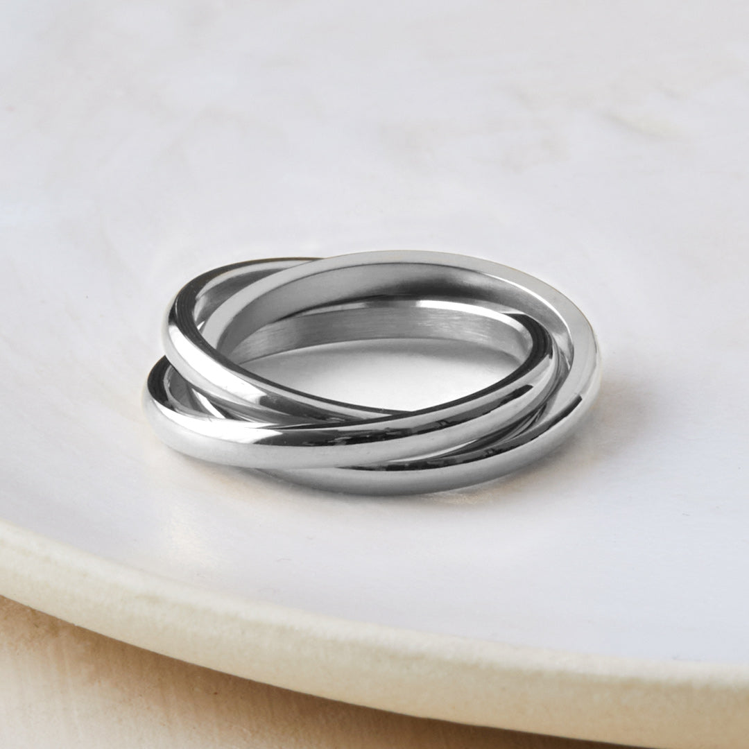 Dainty Interlocking Fidget Ring in 925 sterling silver
