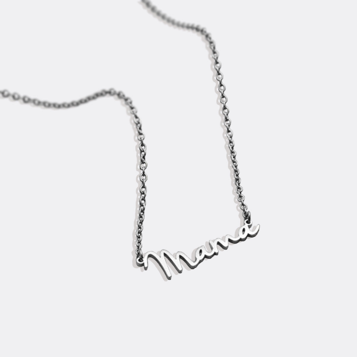 Mama Script Necklace in 925 sterling silver